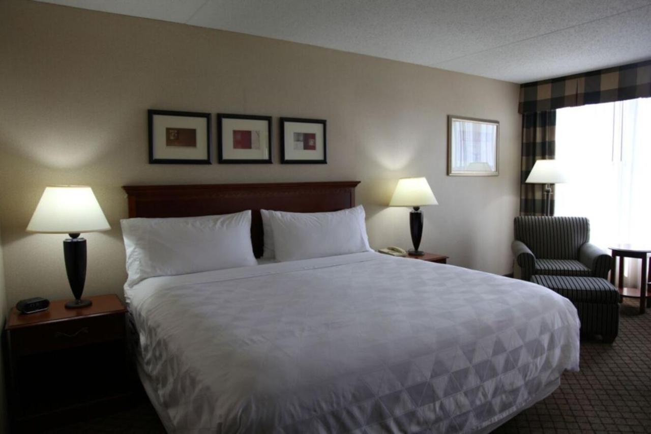 Holiday Inn Dayton/Fairborn I-675 By Ihg Exteriör bild